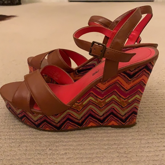 Printed platform heels - Picture 2 of 5